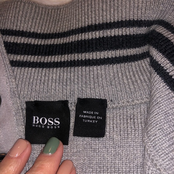 Hugo Boss sweater - Picture 8 of 8